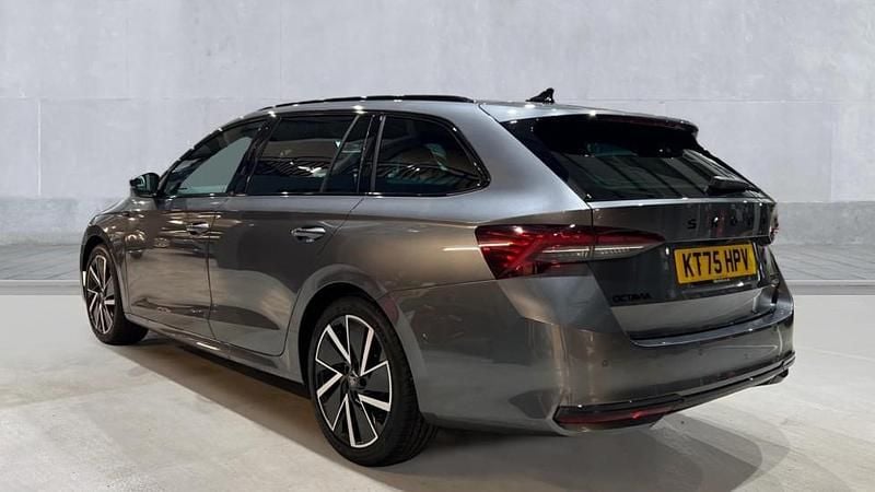 Used Skoda Octavia SportLine 150 HP (110 kW) 2026 Graphite grey metallic Estate