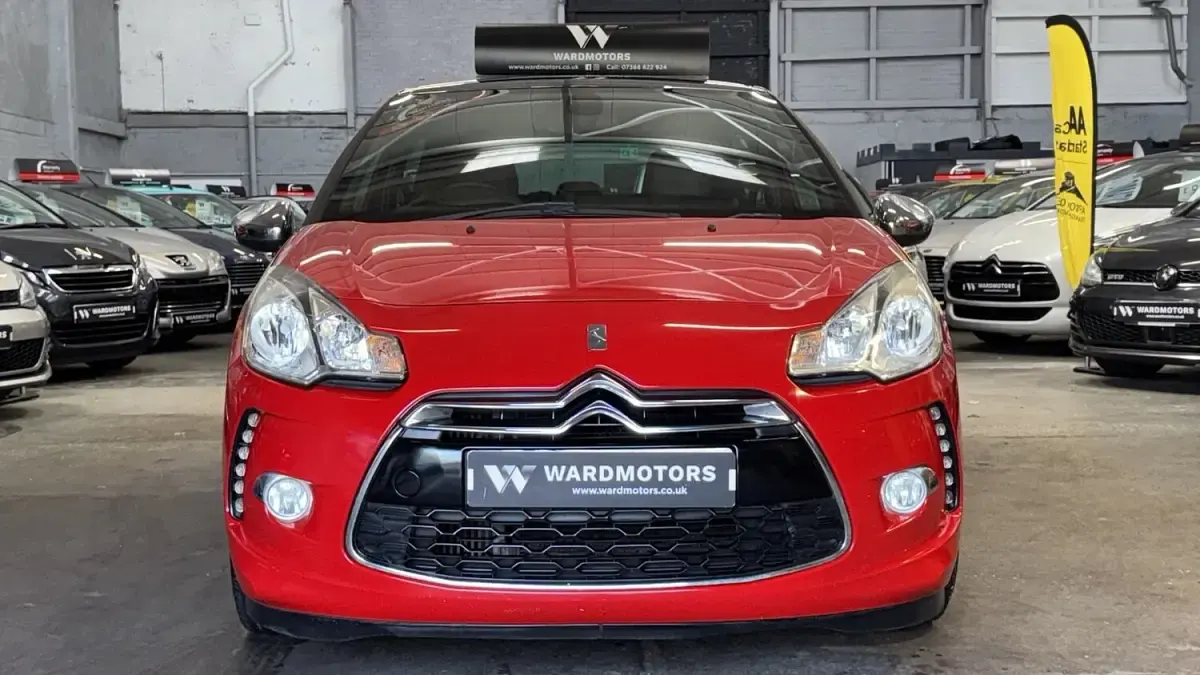 Used Citroën DS3 110 HP (80 kW) 2012 Red Hatchback