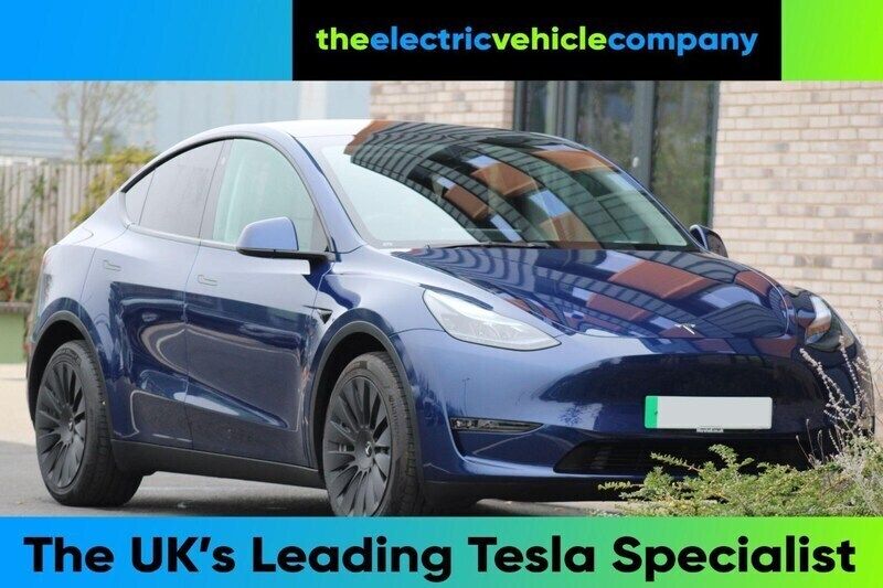 Blue Used 2022 Tesla Model Y Long Range SUV | £26,995 (Fair price) - Image 1/3