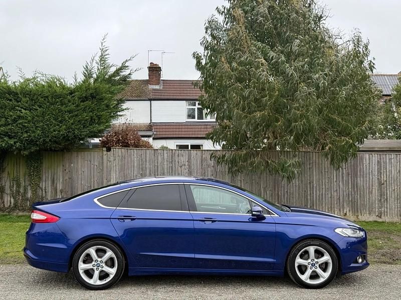 Used Ford Mondeo Titanium 2016 Blue Sedan