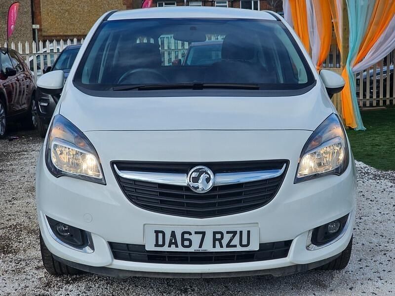 Used Vauxhall Meriva 2017 White MPV