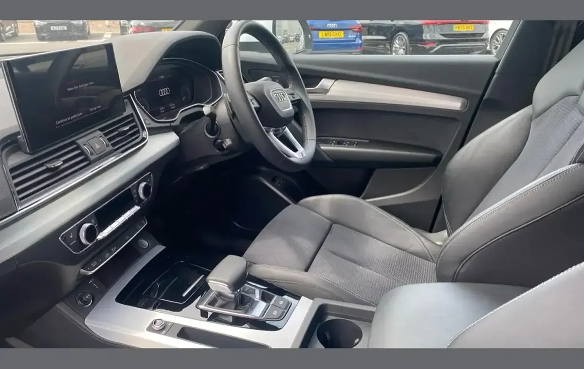 Used Audi Q5 S-Line 299 HP (219 kW) 2023 White SUV