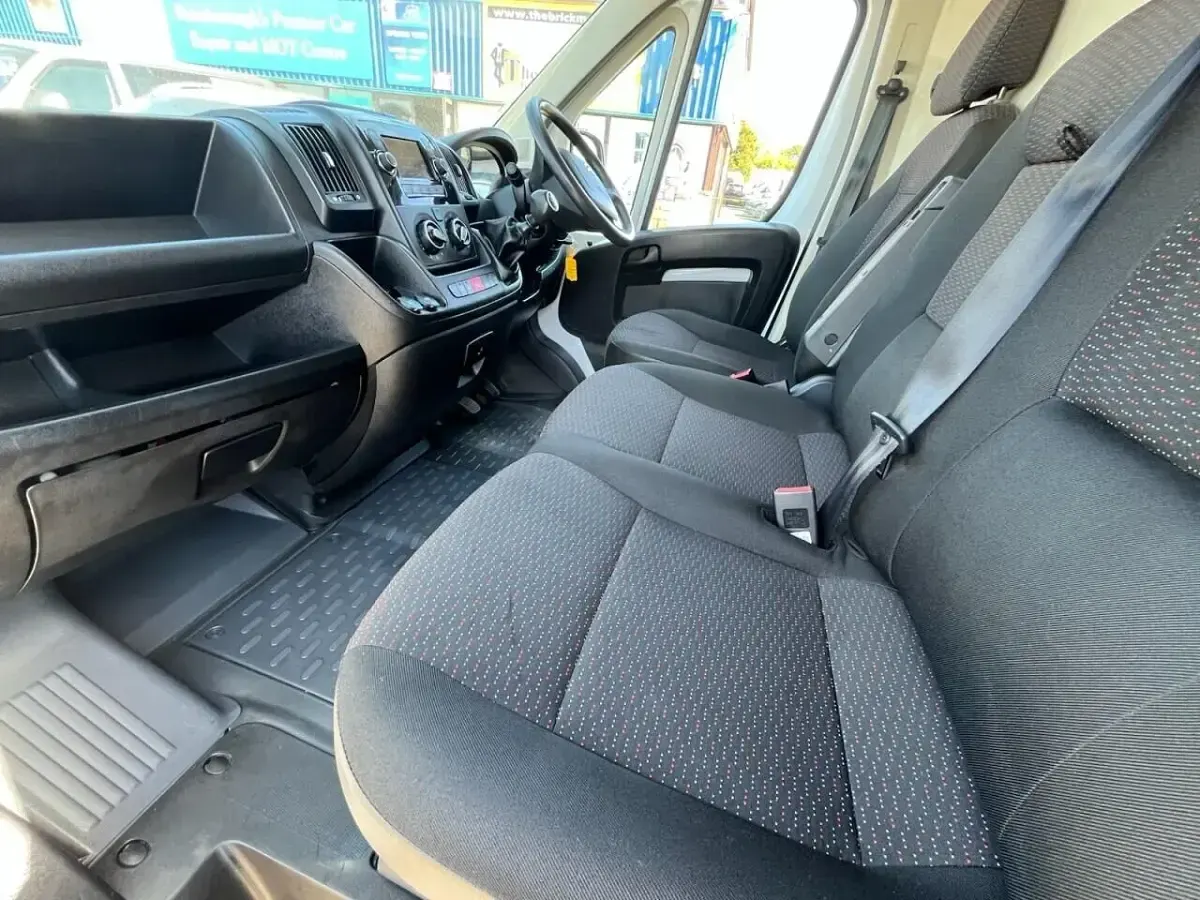 Used Citroën Relay 140 HP (102 kW) 2022 White Van