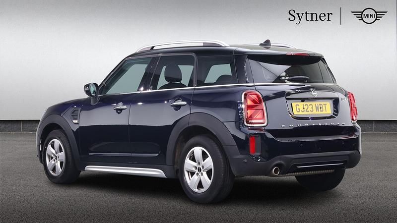 Usado Mini Cooper Countryman Classic 134 CV (98 kW) 2023 Negro SUV