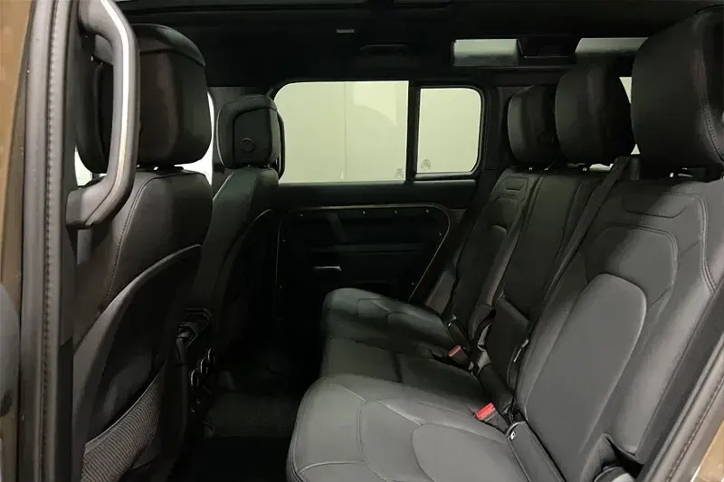 Used Land Rover Defender HSE Dynamic 345 HP (253 kW) 2024 Brown SUV