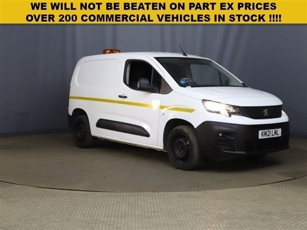White Used 2021 Peugeot Partner MPV | £7,740 (Good price) - Image 1/1