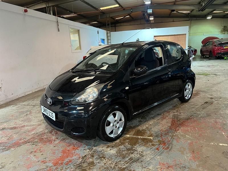 Black Used 2010 Toyota Aygo Hatchback | £2,000 (Good price) - Image 1/4