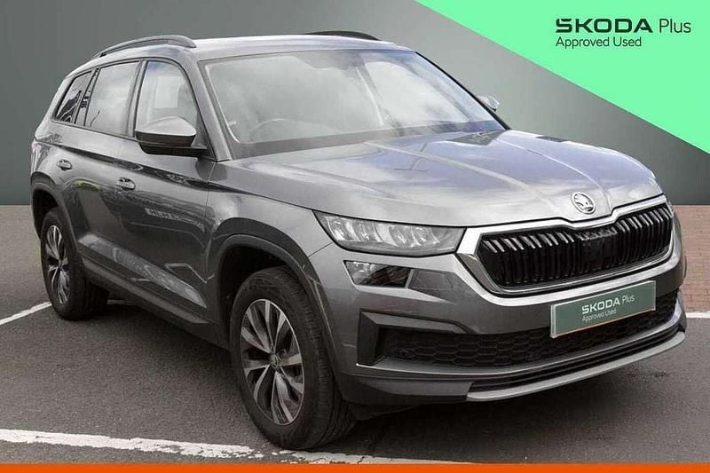 Graphite grey metallic Used 2023 Skoda Kodiaq SE Drive SUV | £27,995 (Fair price) - Image 1/4