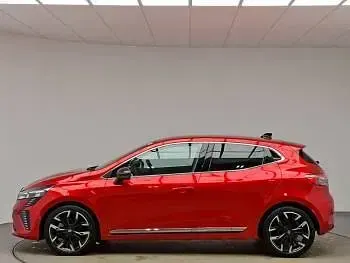 Used Renault Clio Techno 143 HP (105 kW) 2023 Red Hatchback
