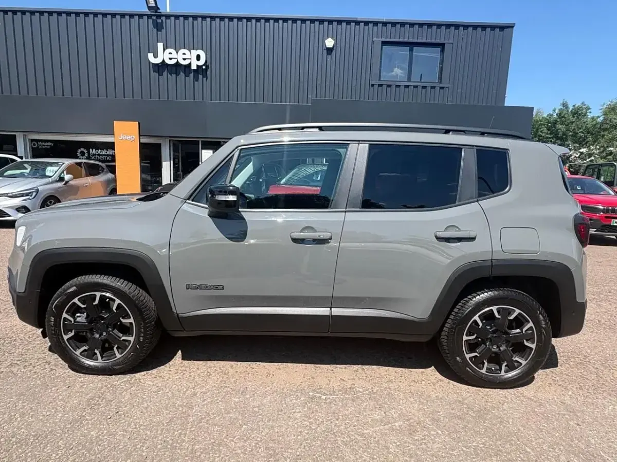 Used Jeep Renegade 237 HP (174 kW) 2025 Grey SUV
