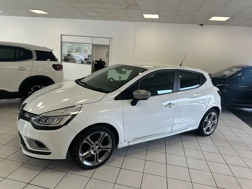 Used Renault Clio IV GT-Line 2019 White Hatchback