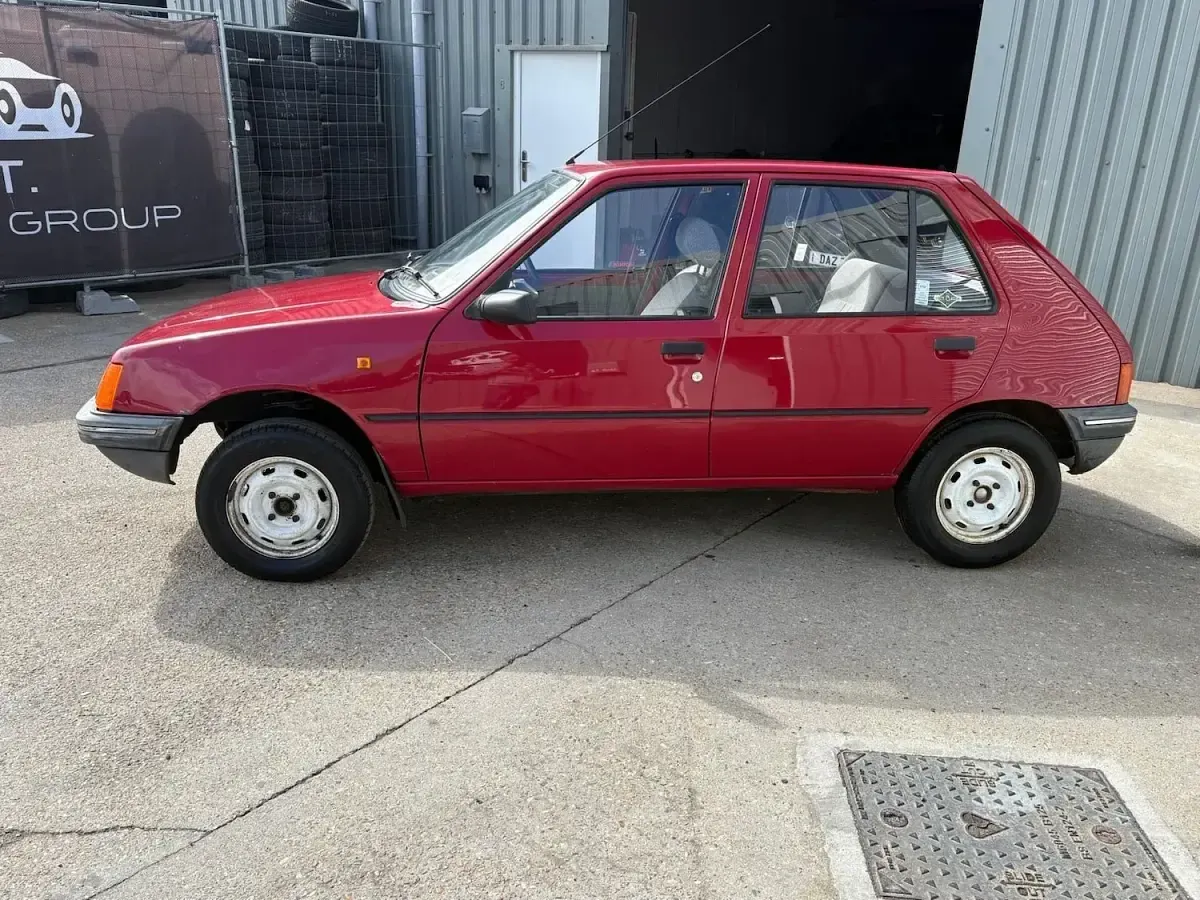 Used Peugeot 205 1990 Red Hatchback