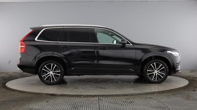 Used Volvo XC90 Momentum 232 HP (170 kW) 2022 SUV
