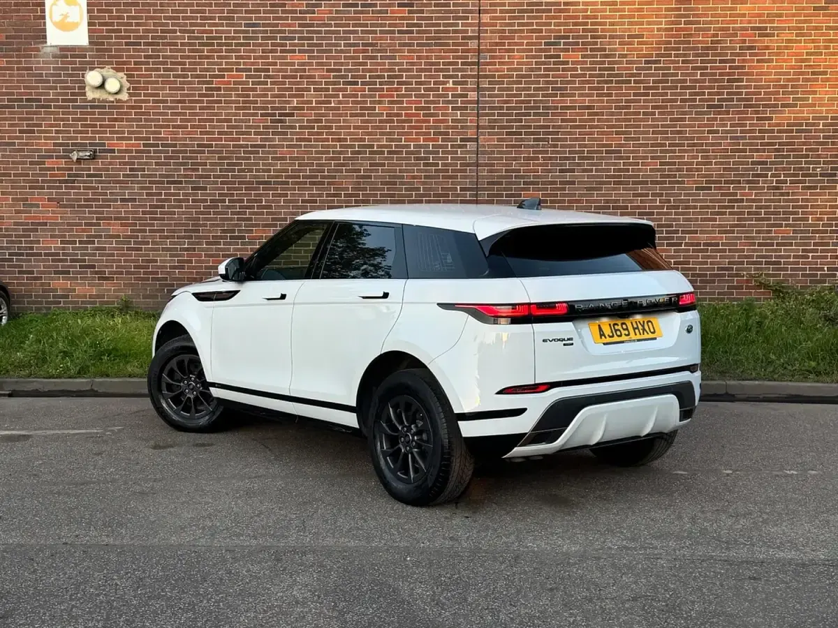 Used Land Rover Range Rover evoque R-Dynamic 2020 White SUV