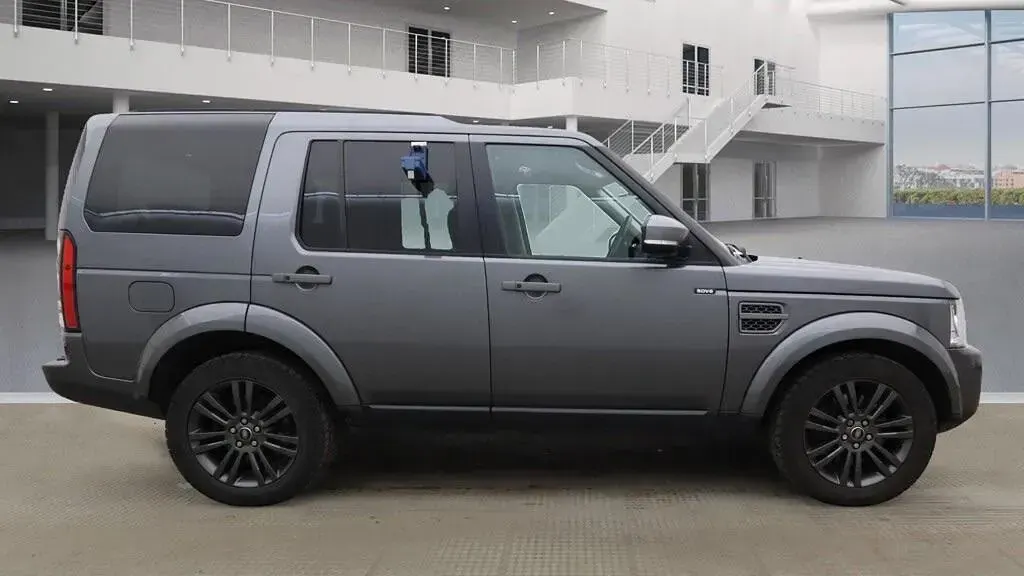 Used Land Rover Discovery 4 Graphite 2016 Grey SUV
