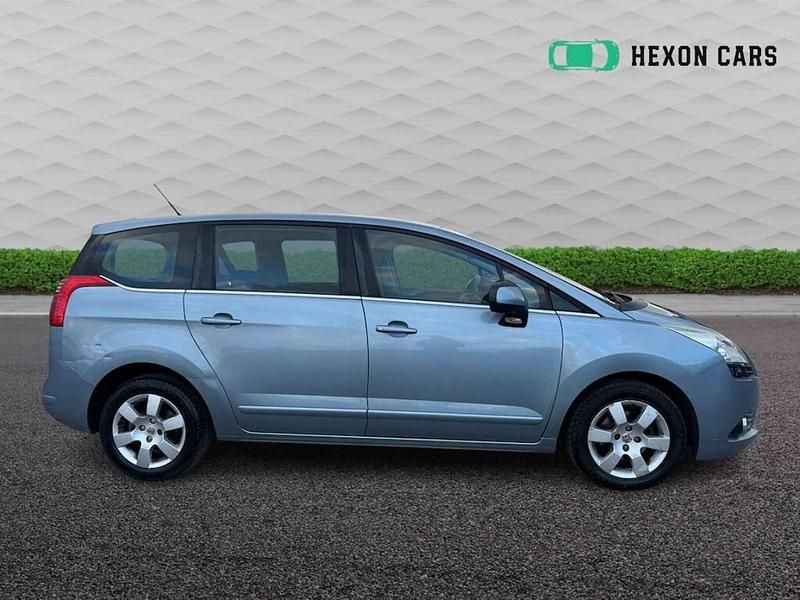 Used Peugeot 5008 Sport 112 HP (82 kW) 2011 Blue MPV