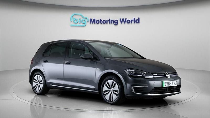 Grey Used 2019 VW e-Golf Hatchback | £8,800 (Fair price) - Image 1/4