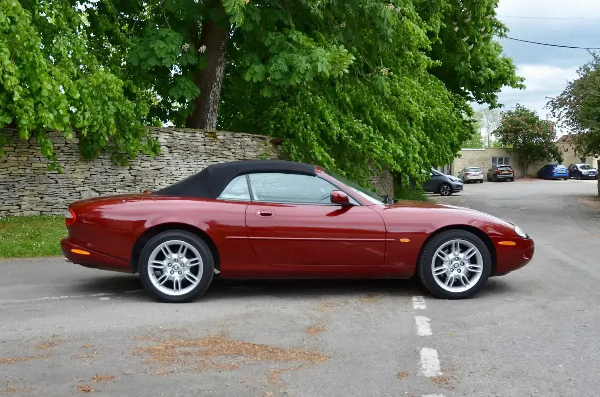 Used Jaguar XK8 2000 Red Cabriolet