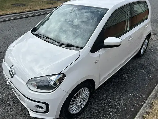 Used VW up! high up! 75 HP (55 kW) 2013 White Hatchback