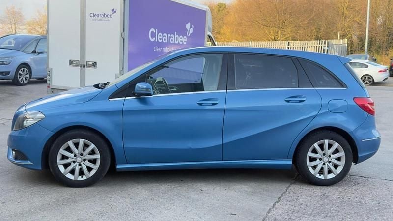 Used Mercedes B180 SE 109 HP (80 kW) 2013 Blue MPV