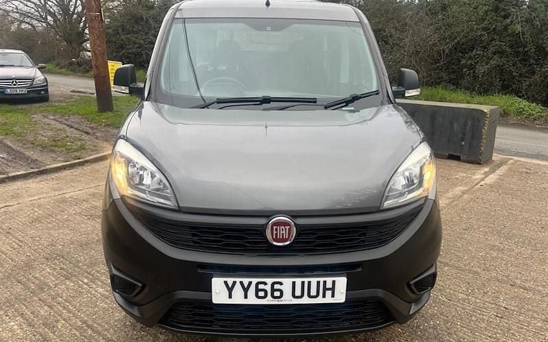 Used Fiat Doblò Pop 95 HP (69 kW) 2019 MPV