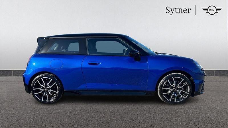 Usado Mini Cooper Hatch 133 kW (181 HP) 2025 Azul Citadino
