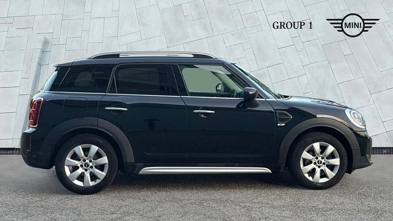 Used Mini Cooper Countryman Classic 136 HP (100 kW) 2021 Black SUV