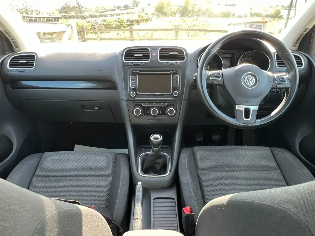 Used VW Golf VI SE 2010 White Hatchback