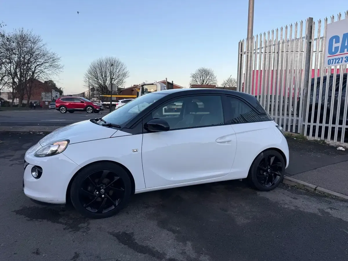 Used Vauxhall Adam 2018 White Hatchback