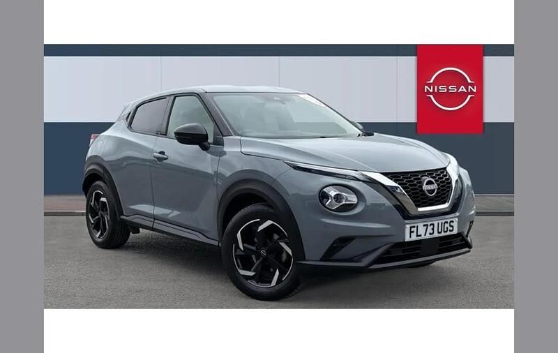 Used Nissan Juke N-Connecta 114 HP (83 kW) 2023 Grey SUV