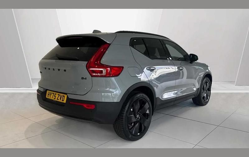Used Volvo XC40 Plus 197 HP (144 kW) 2025 Vapour grey SUV