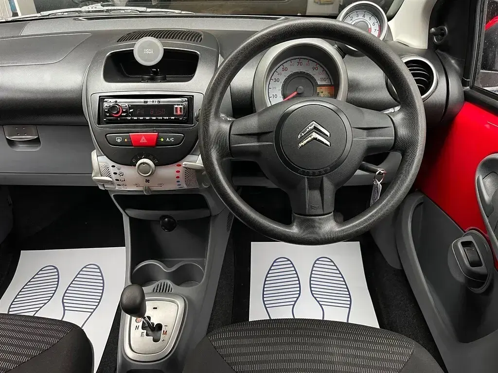 Used Citroën C1 VTR Sport 68 HP (50 kW) 2010 Red Hatchback