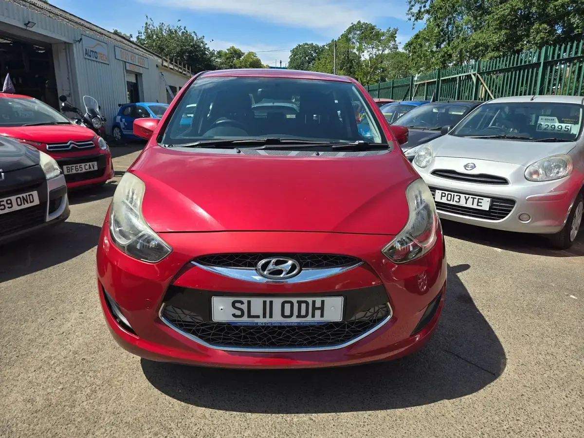 Used Hyundai ix20 Active 2011 Red Hatchback