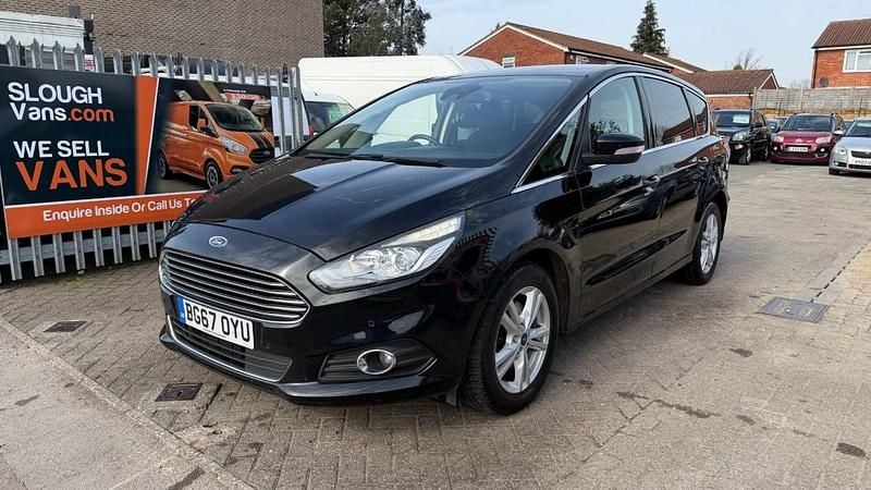 Used Ford S-MAX Titanium 160 HP (117 kW) 2017 Black MPV