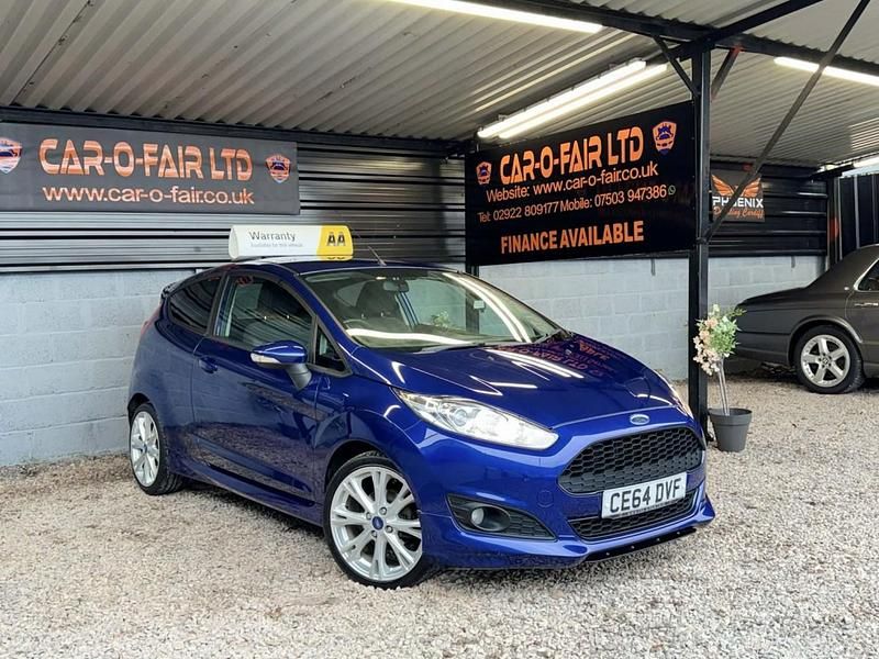 Used Ford Fiesta Zetec 125 HP (91 kW) 2014 Blue Hatchback