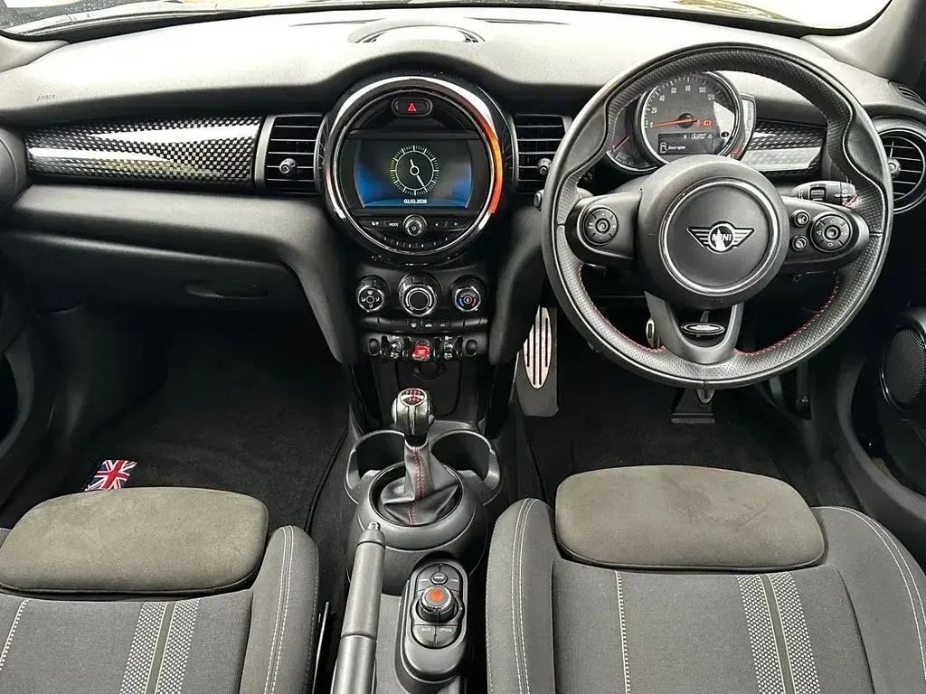 Used Mini Cooper S Hatch 192 HP (141 kW) 2019 Black Hatchback