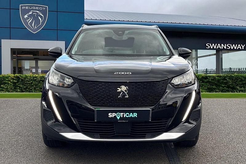 Used Peugeot e-2008 Allure Premium 100 kW (136 HP) 2022 Black SUV