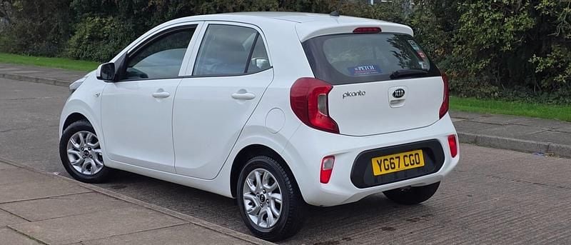 Used Kia Picanto 2017 White Hatchback