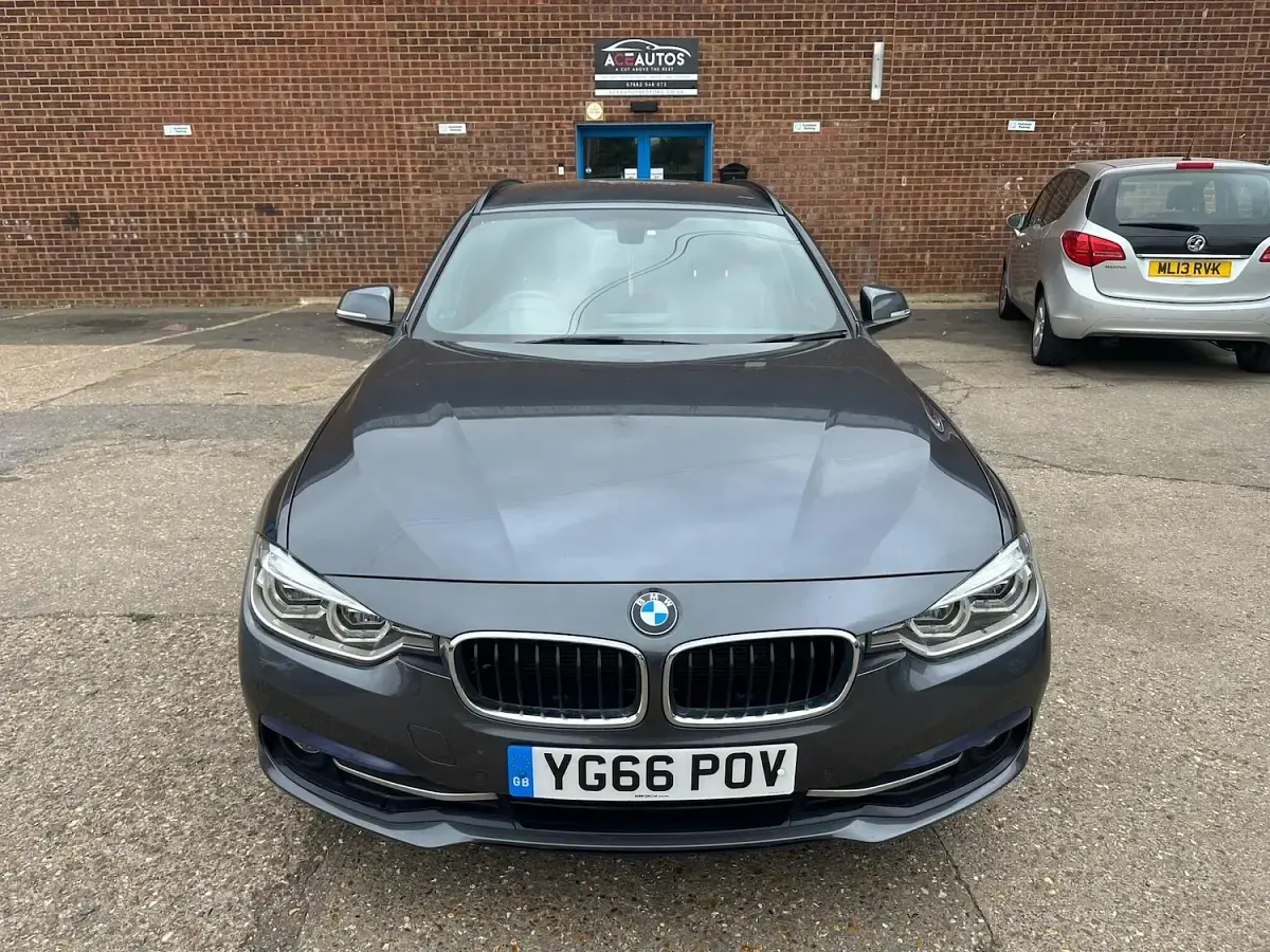 Used BMW 320 Sport Line 190 HP (139 kW) 2016 Grey Estate