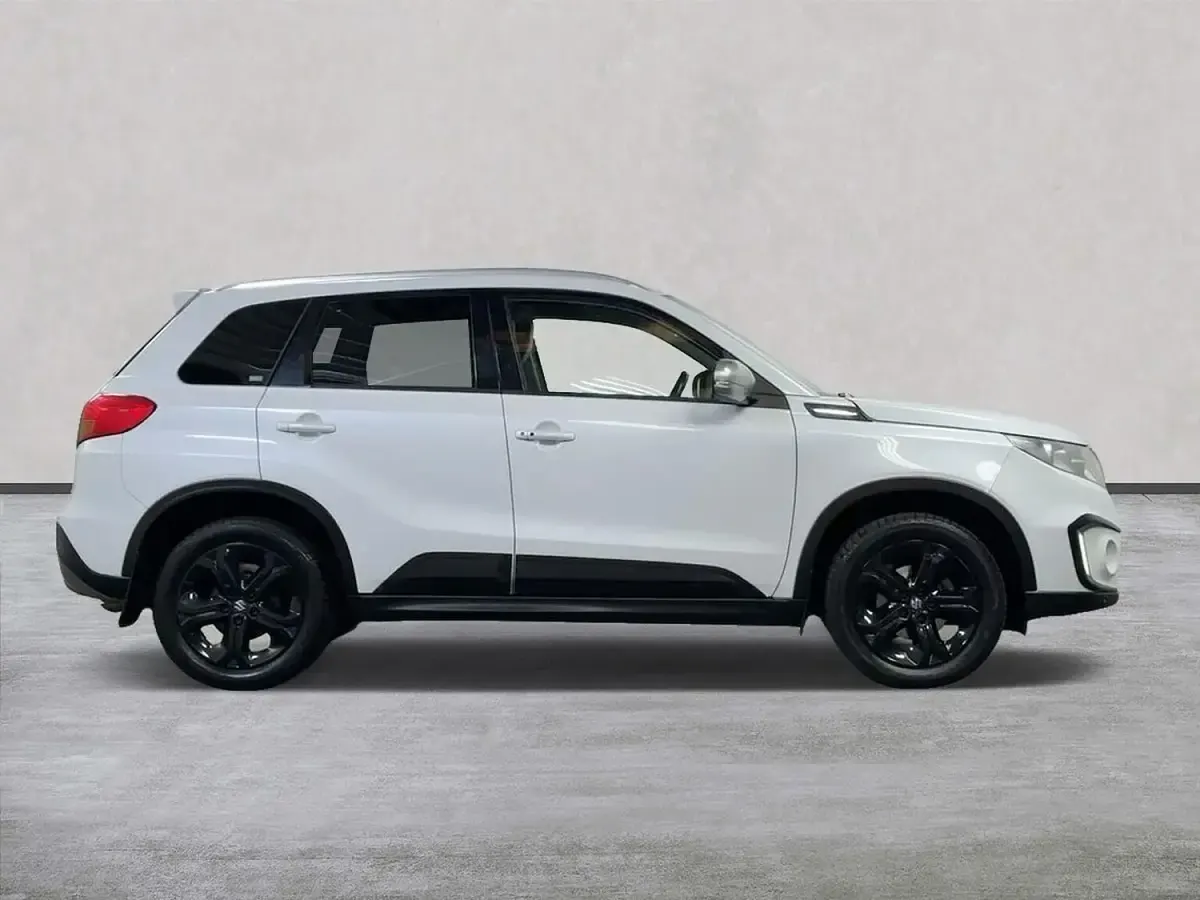 Used Suzuki Vitara 140 HP (102 kW) 2016 White SUV