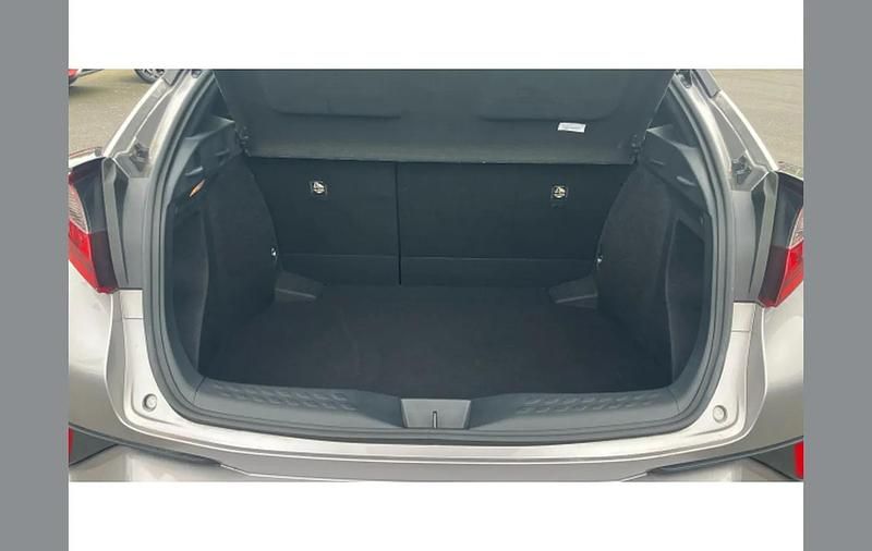 Used Toyota C-HR 122 HP (89 kW) 2021 Silver SUV