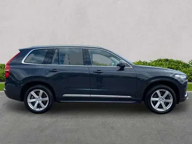 Usado Volvo XC90 Inscription 455 CV (334 kW) 2022 Gris SUV