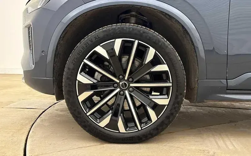 Used Volvo XC90 Ultra 250 HP (183 kW) 2025 Blue SUV