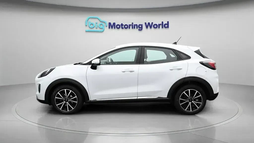 Usado Ford Puma Titanium 125 HP (91 kW) 2023 Branco SUV