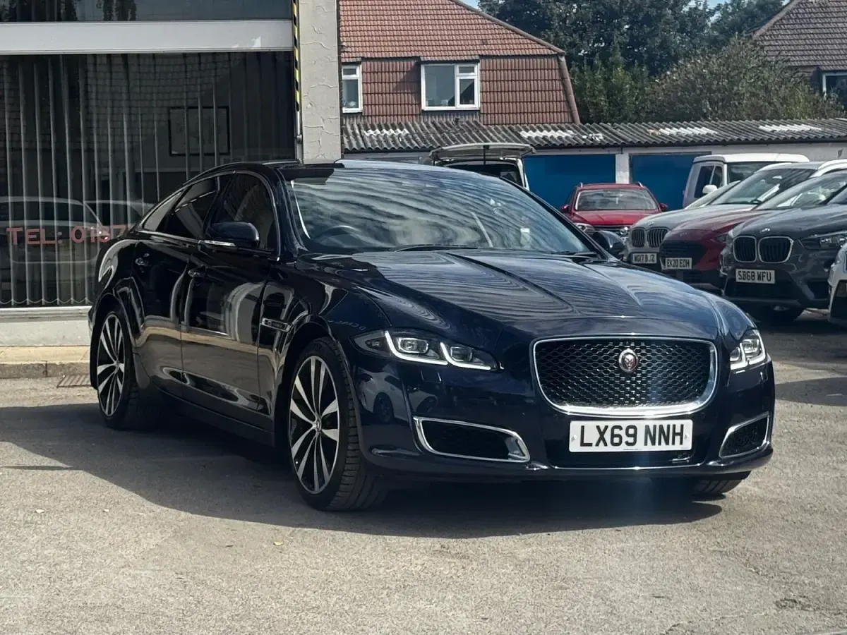Used Jaguar XJ S 301 HP (221 kW) 2019 Blue Sedan