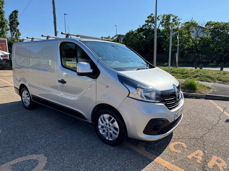 Silver Used 2017 Renault Trafic Van | £6,995 (Super price) - Image 1/4