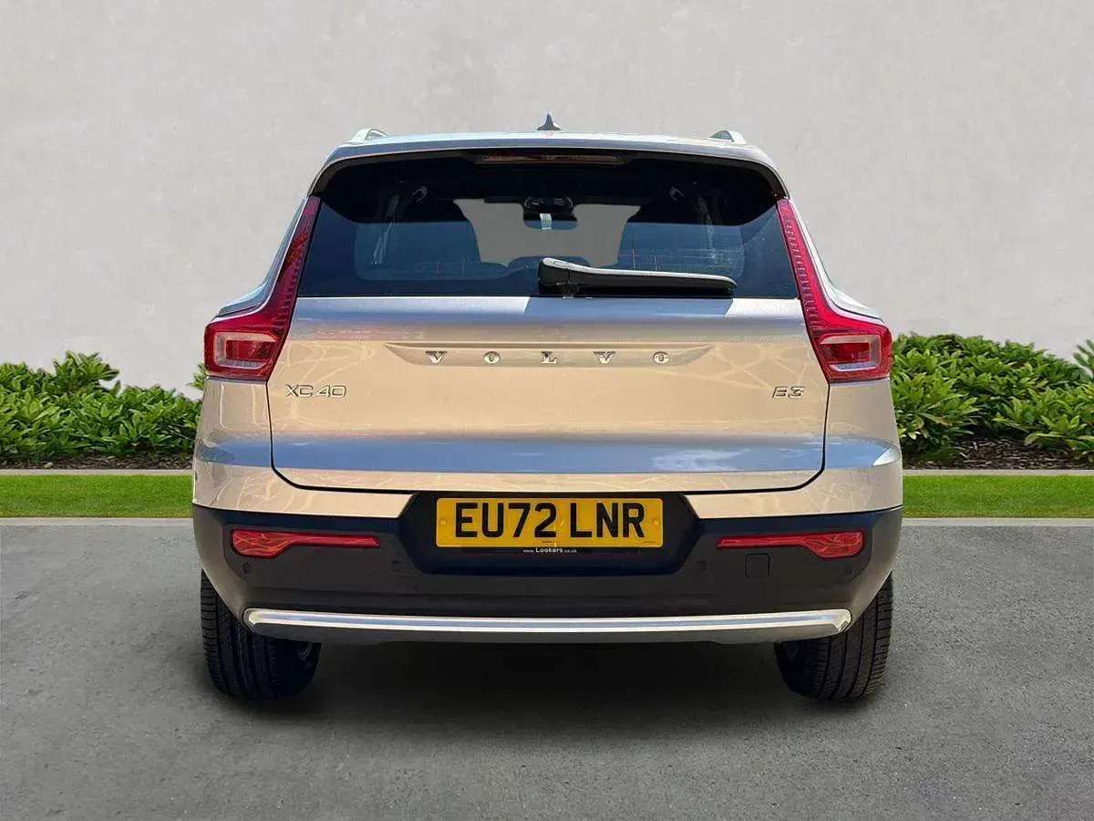 Used Volvo XC40 Core 2022 Gold SUV