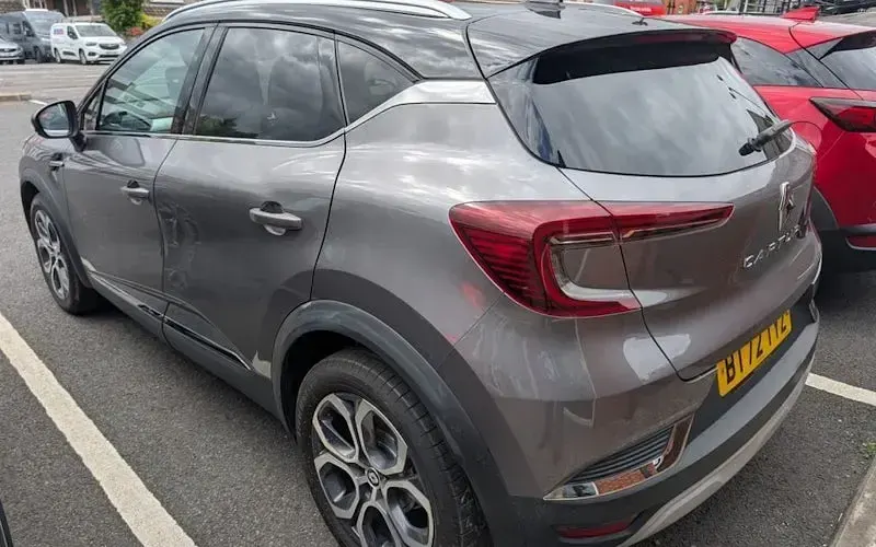 Used Renault Captur Techno 91 HP (66 kW) 2022 Grey SUV