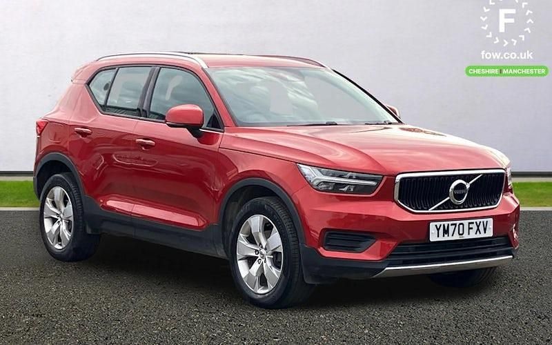 Usado Volvo XC40 Momentum 150 HP (110 kW) 2020 SUV