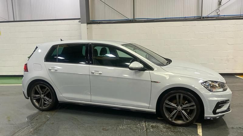 Used VW Golf VII R-line 150 HP (110 kW) 2019 Silver Hatchback